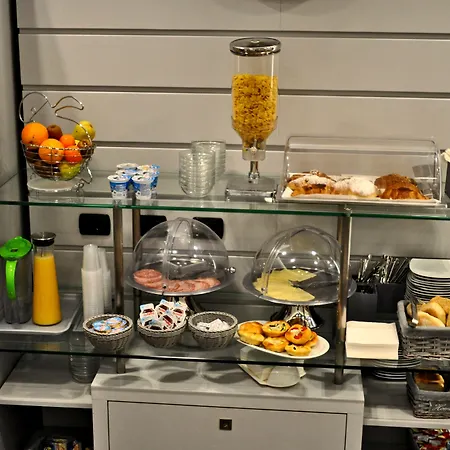 里欧酒店 酒店